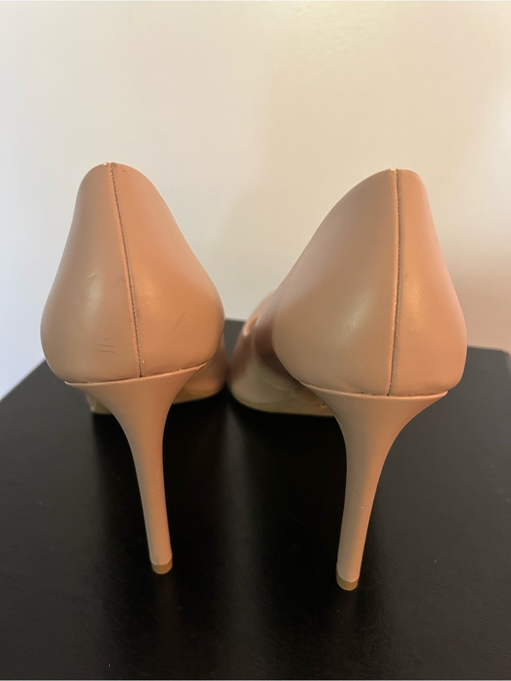 Valentino Garavani Blush Nude Pointed-Toe Leather Pumps - Picture 4 of 6